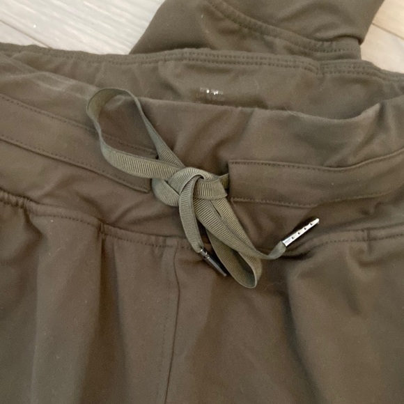 ZYIA Olive Ascend Joggers Large - Picture 6 of 8